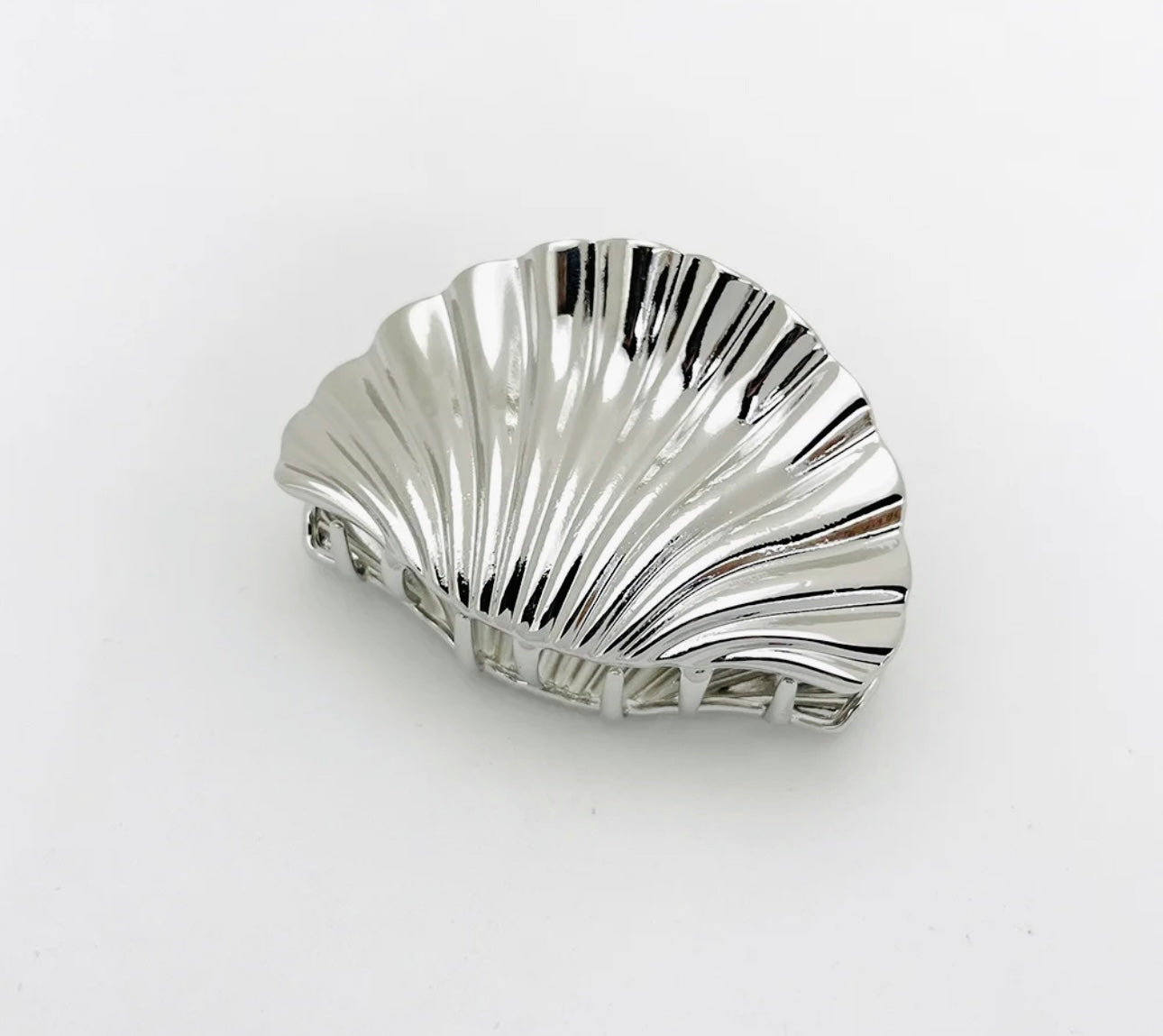 Cora Shell Large Clip